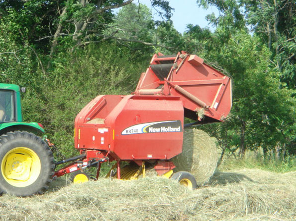 Raking & Bailing Alfalfa Hay